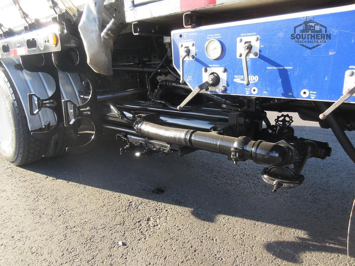 Used 2013 KENWORTH T800