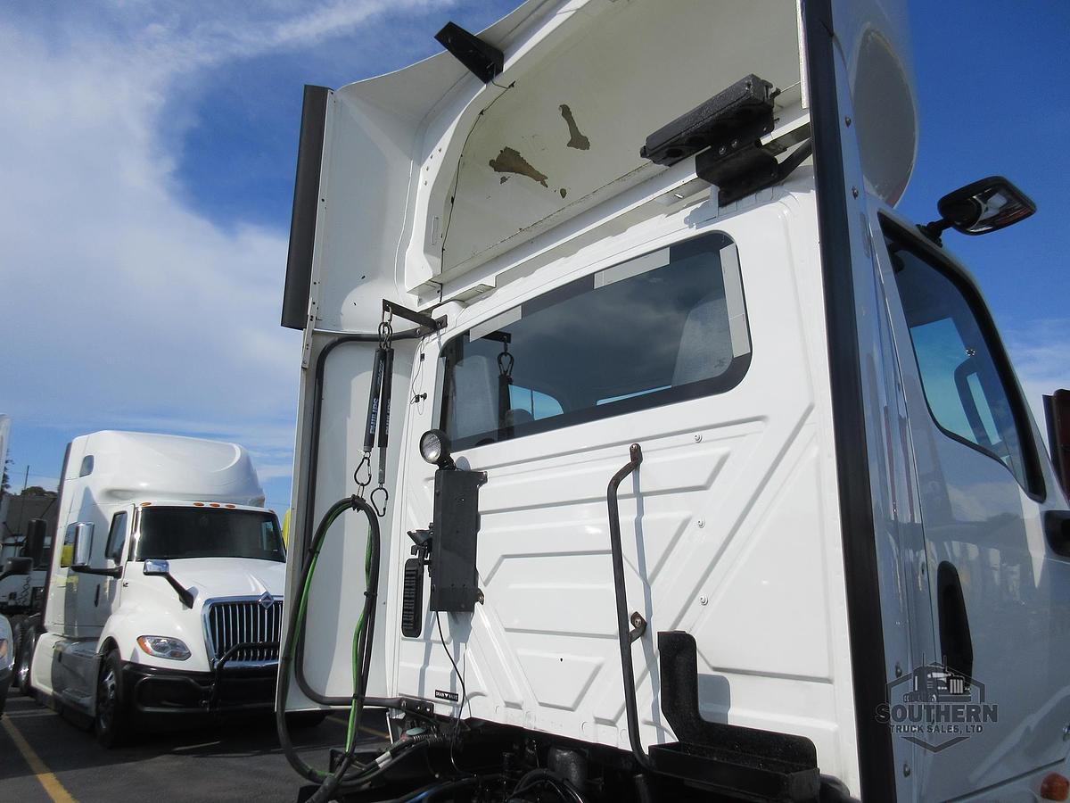 Used 2021 INTERNATIONAL LT