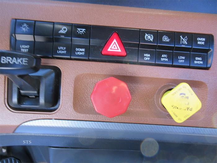 Used 2018 FREIGHTLINER CASCADIA 116