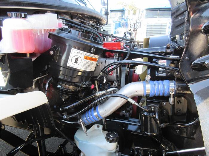 Used 2017 FREIGHTLINER BUSINESS CLASS M2 106