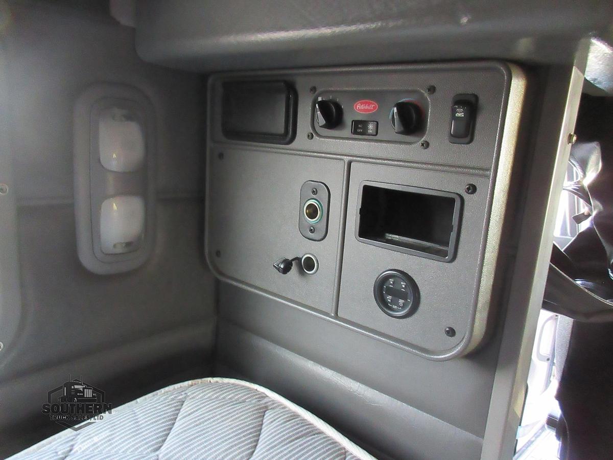 Used 2020 PETERBILT 389