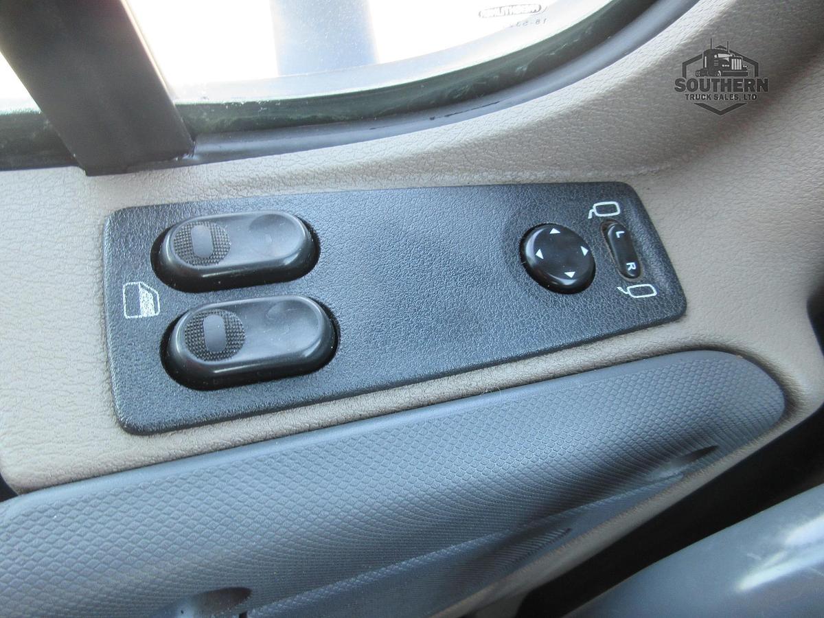 Used 2019 FREIGHTLINER CASCADIA 113