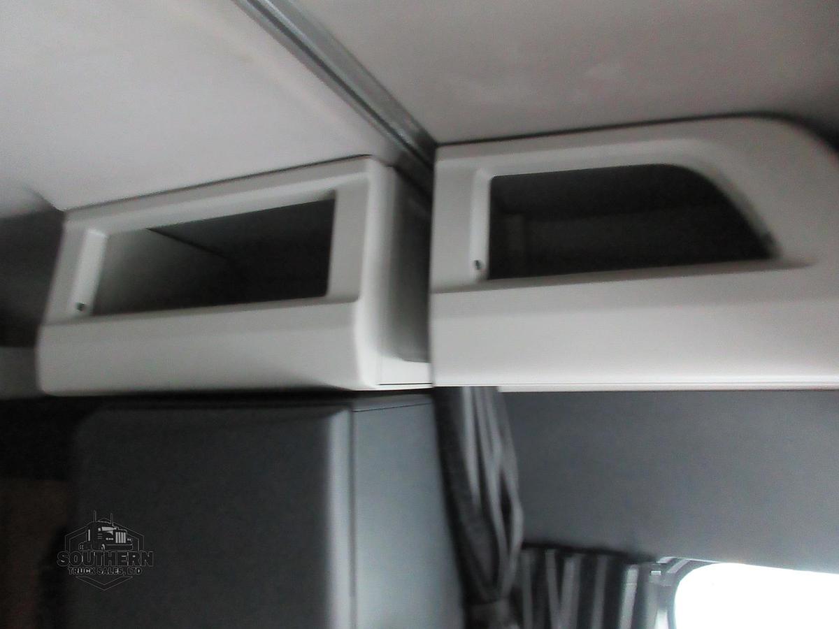 Used 2020 FREIGHTLINER CASCADIA 126