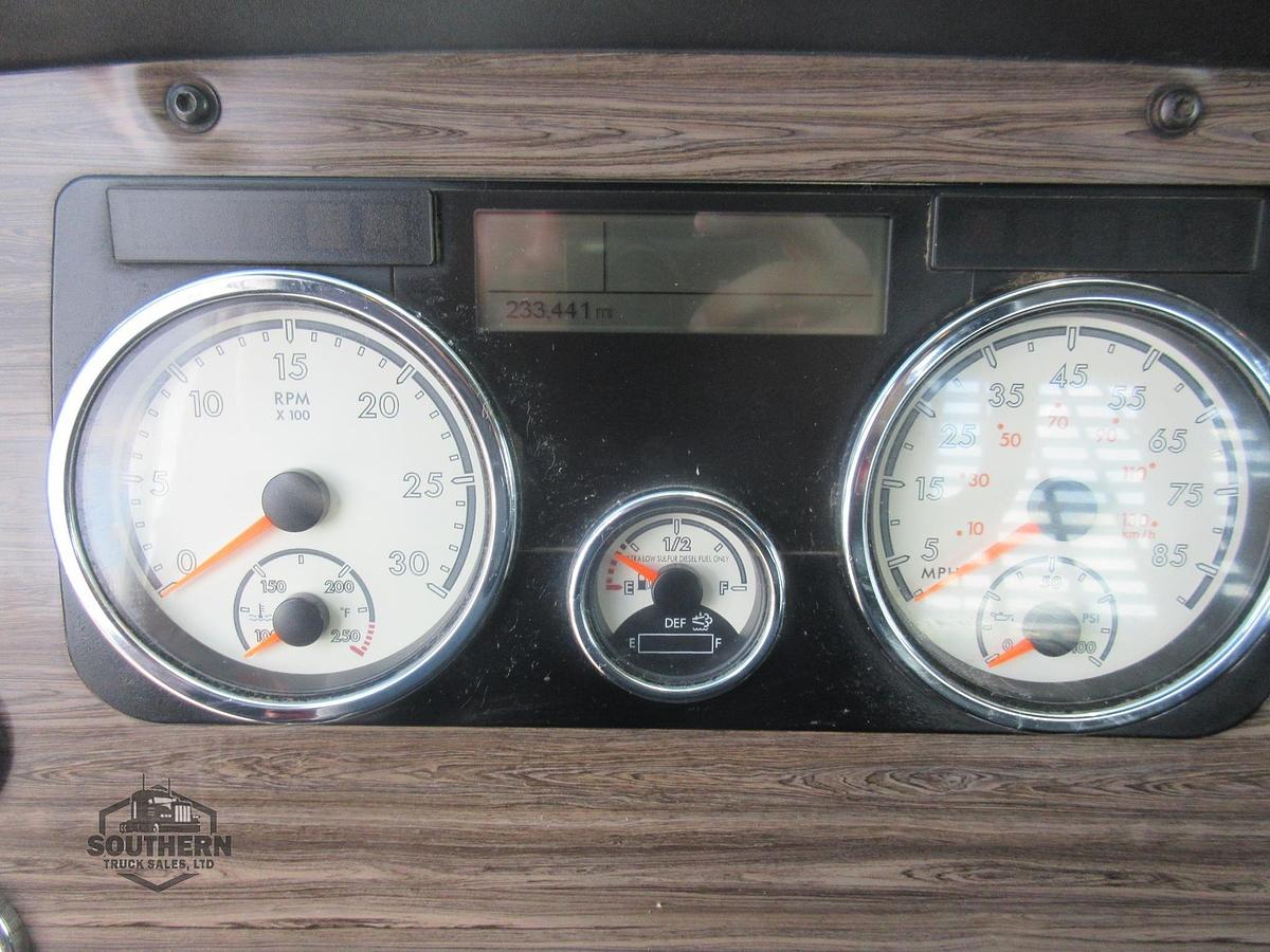 Used 2019 FREIGHTLINER CORONADO 122 SD