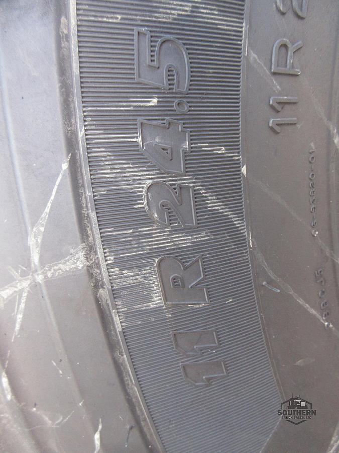 Used 2025 PETERBILT 567