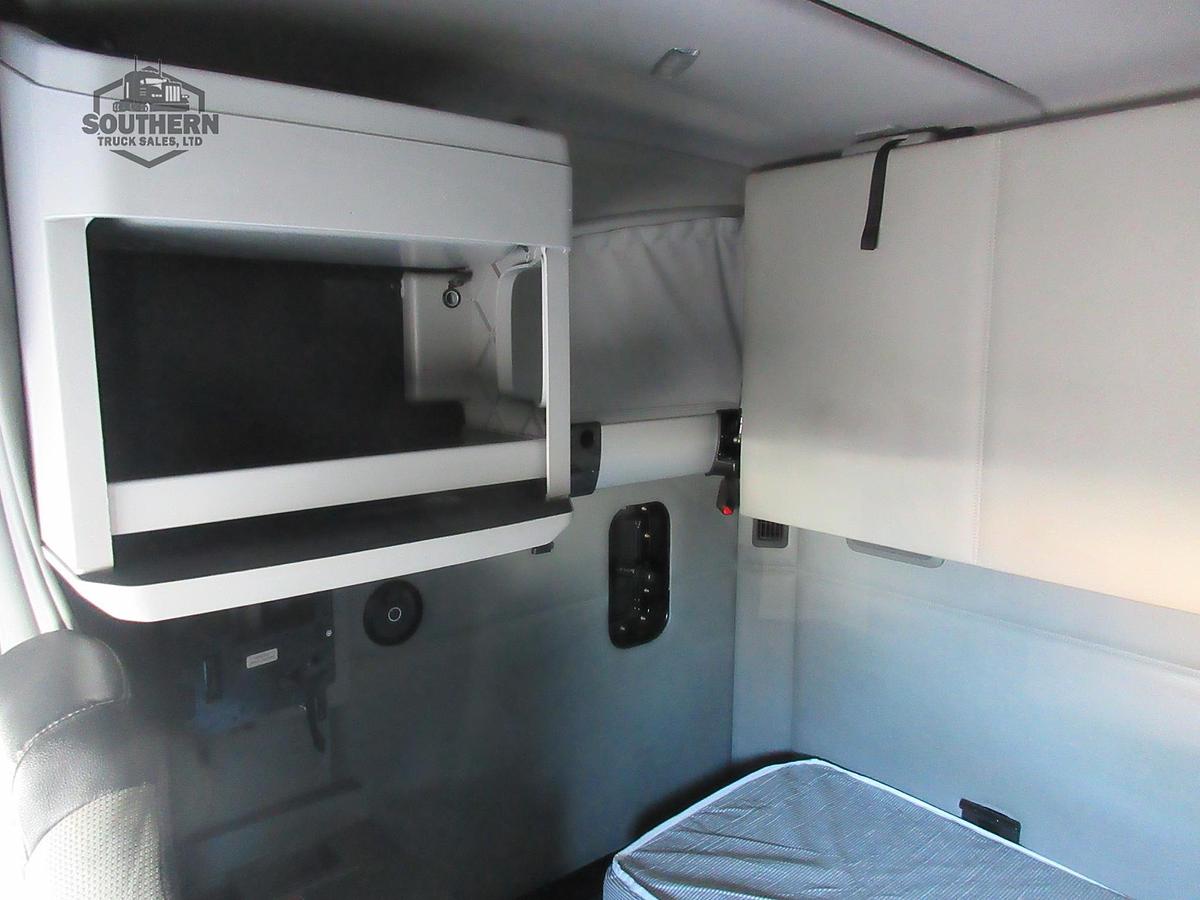 Used 2021 KENWORTH T680