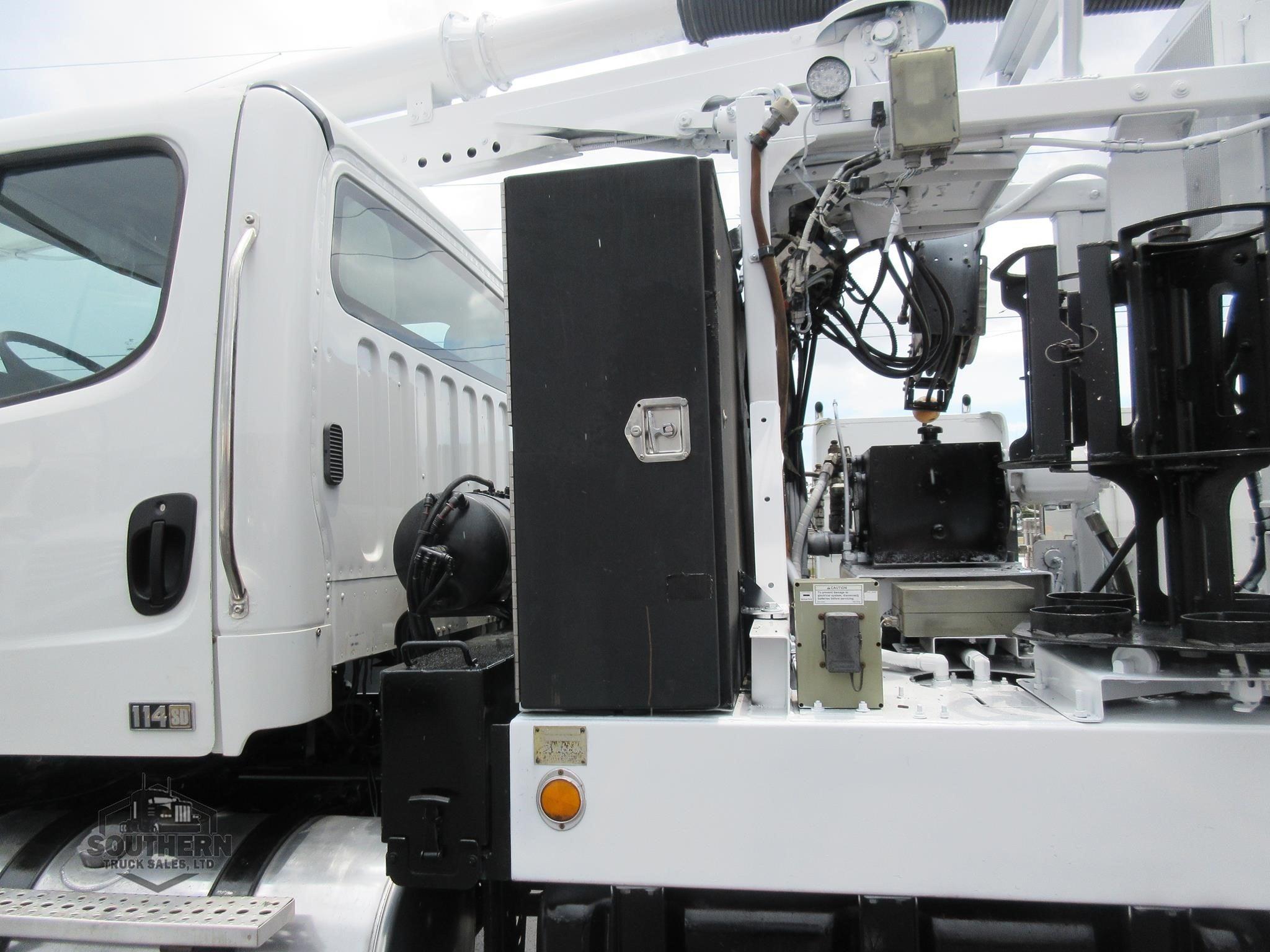 Used 2015 FREIGHTLINER 114SD