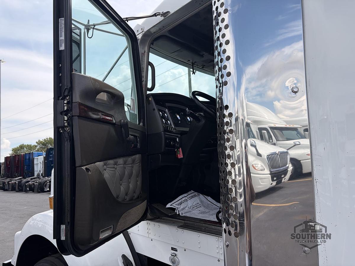 Used 2019 KENWORTH T800