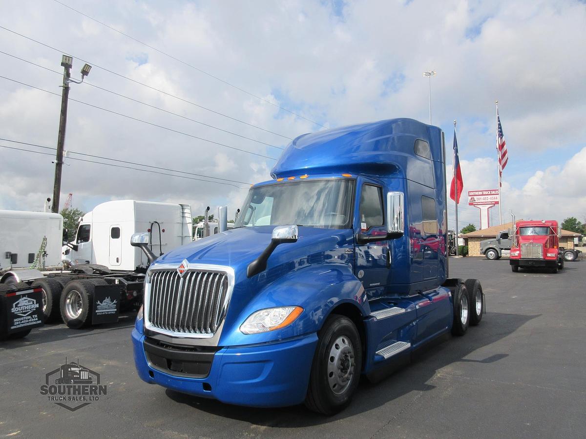 Used 2021 INTERNATIONAL LT