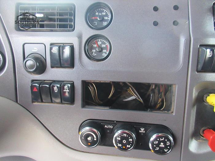 Used 2015 PETERBILT 579