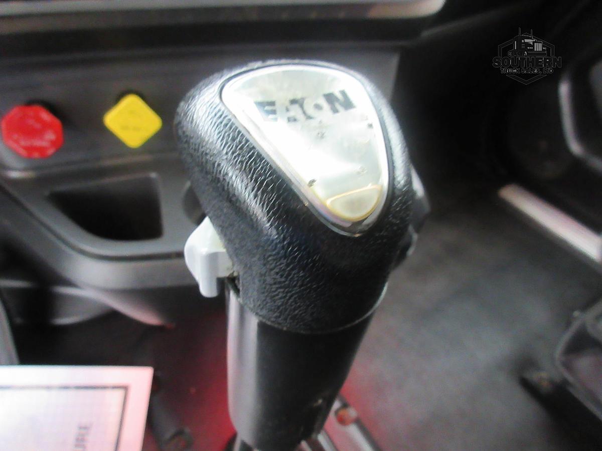 Used 2023 KENWORTH T880