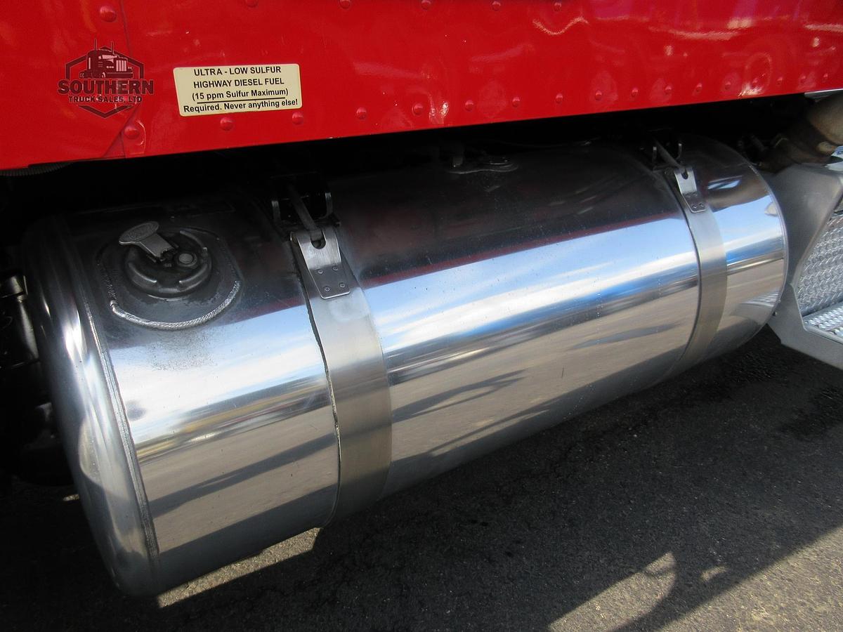 Used 2021 PETERBILT 567