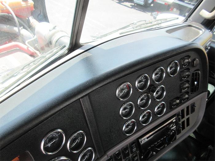 Used 2015 PETERBILT 389