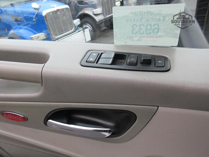 Used 2019 PETERBILT 567