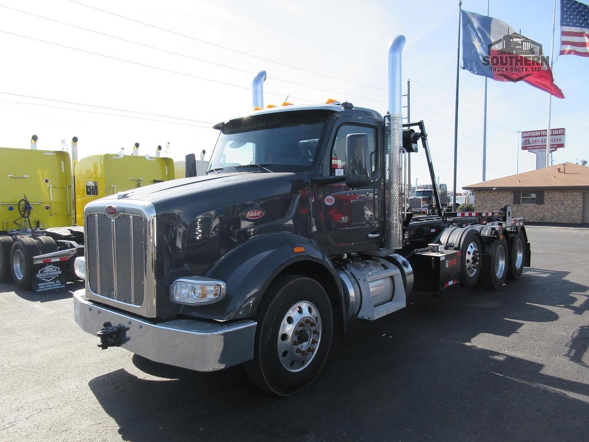 Used 2025 PETERBILT 567