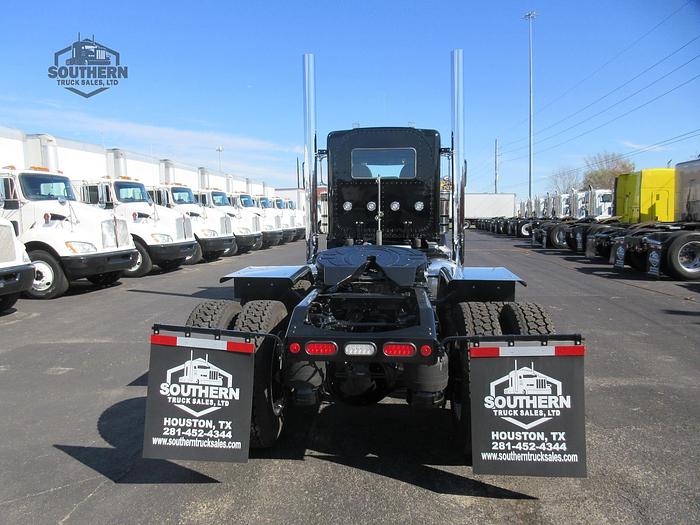 Used 2024 PETERBILT 389