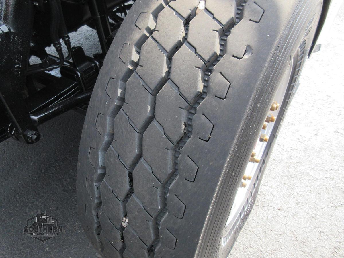 Used 2018 FREIGHTLINER CORONADO 122 SD