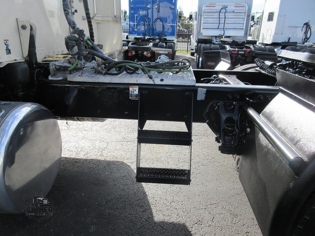 Used 2019 PETERBILT 389