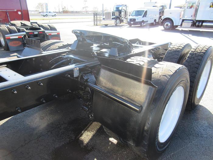 Used 2013 PETERBILT 365