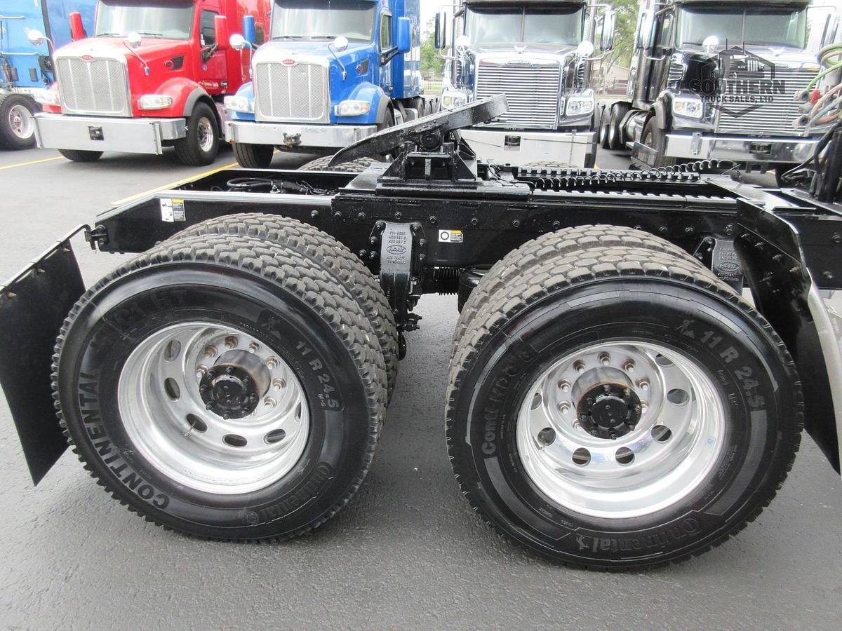 Used 2023 PETERBILT 567