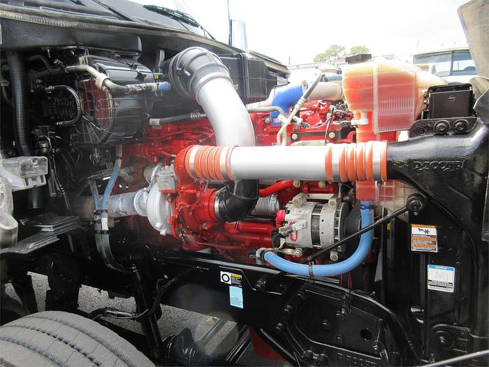 Used 2021 KENWORTH T880