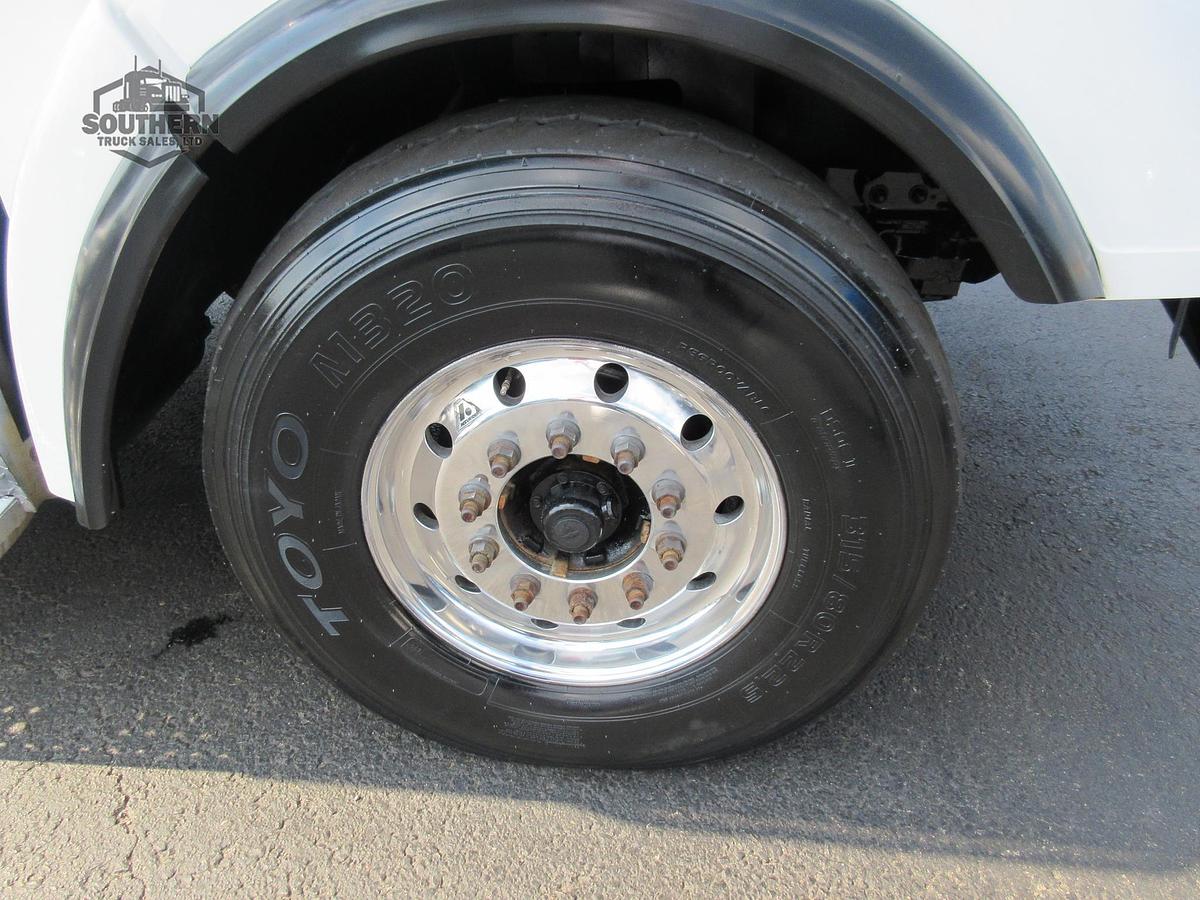 Used 2018 FREIGHTLINER CORONADO 122 SD