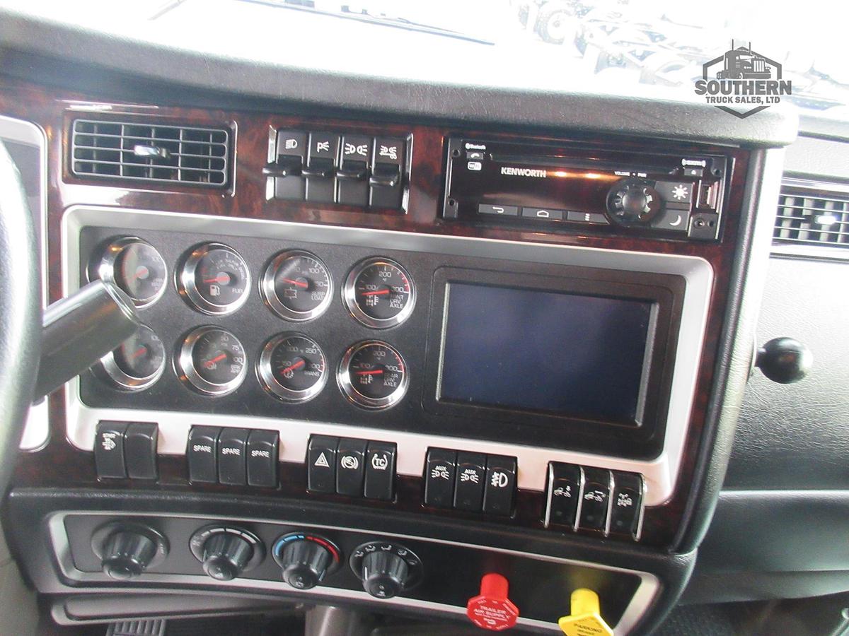 Used 2023 KENWORTH W900L