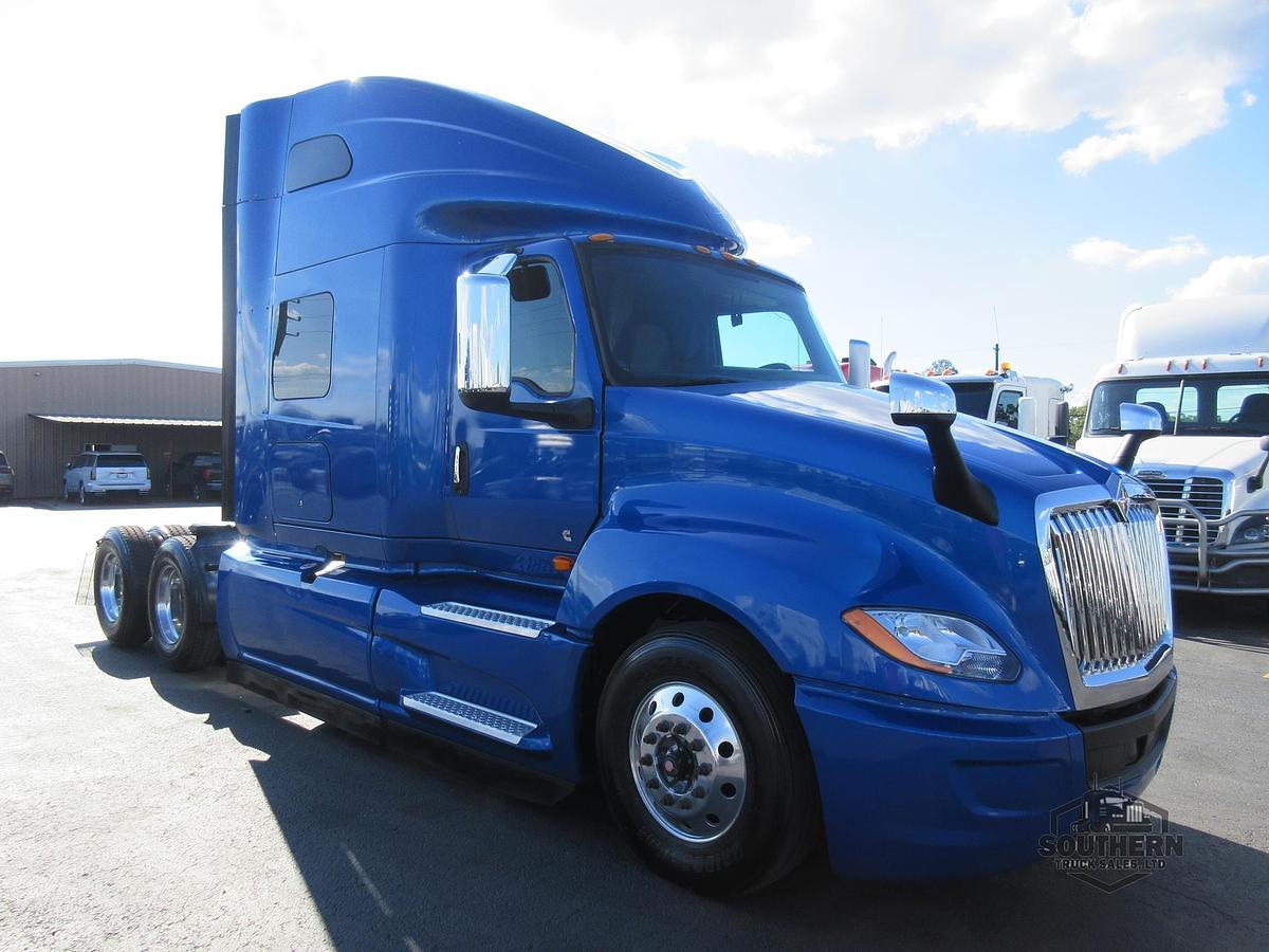 Used 2021 INTERNATIONAL LT