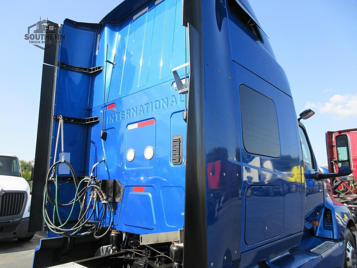 Used 2021 INTERNATIONAL LT