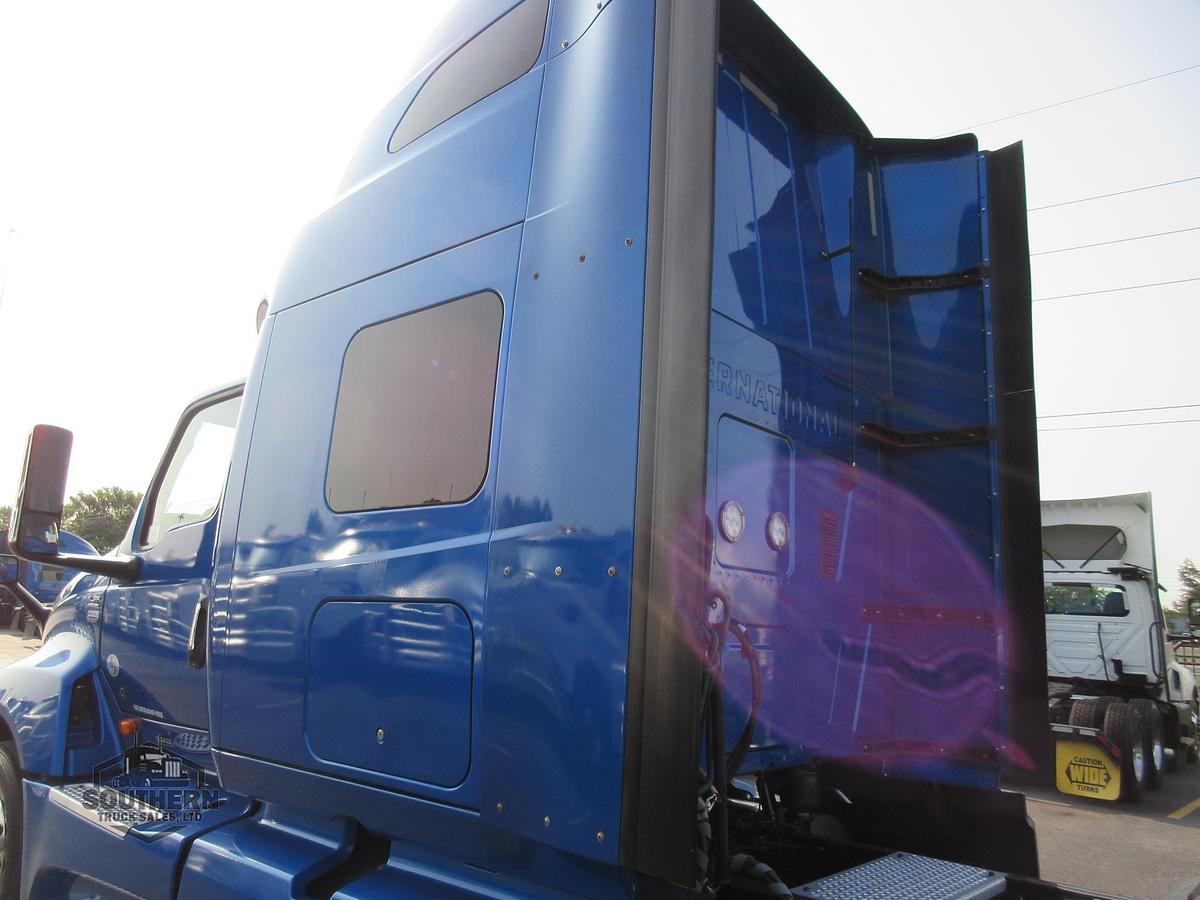 Used 2021 INTERNATIONAL LT