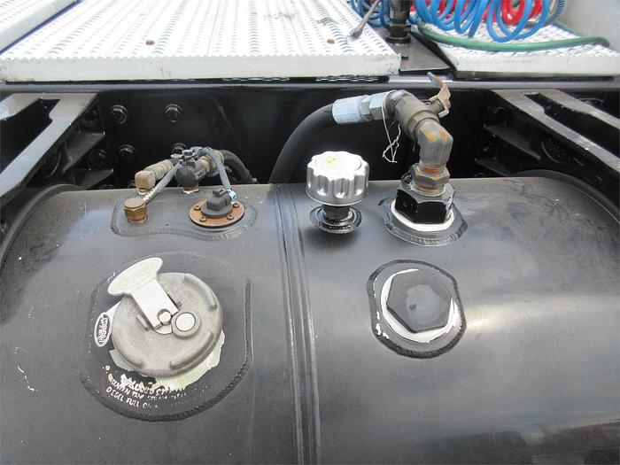 Used 2015 PETERBILT 389