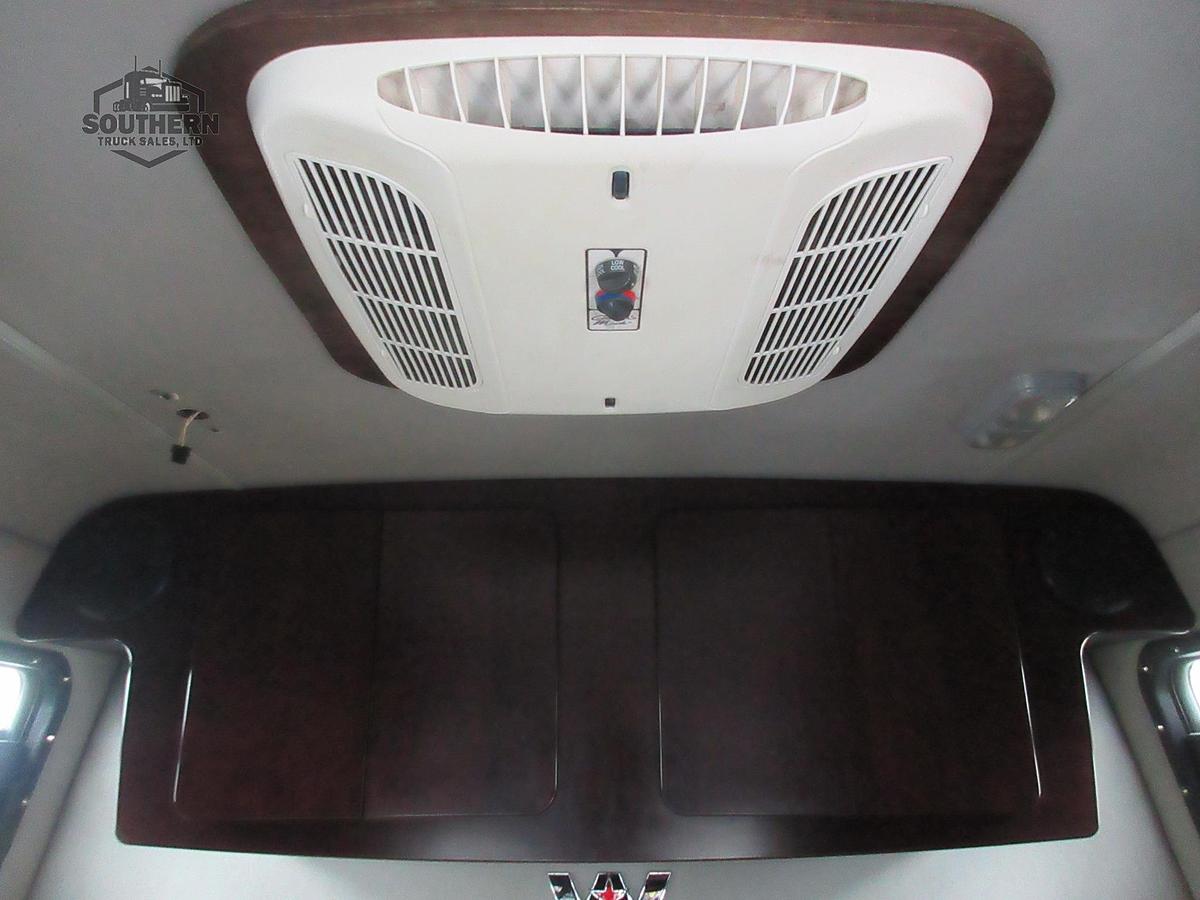 Used 2018 WESTERN STAR 4900