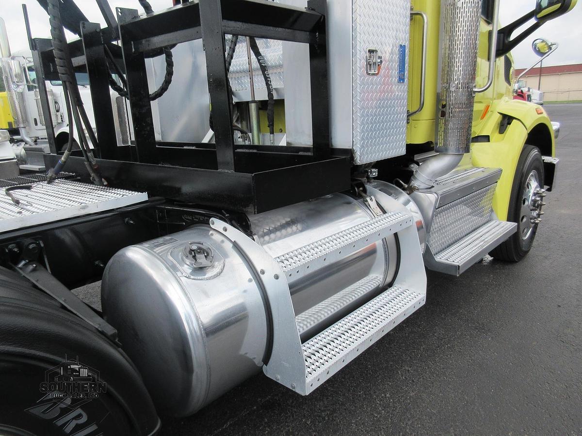 Used 2020 PETERBILT 567