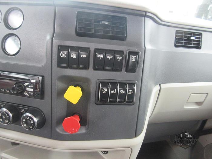 Used 2020 PETERBILT 567