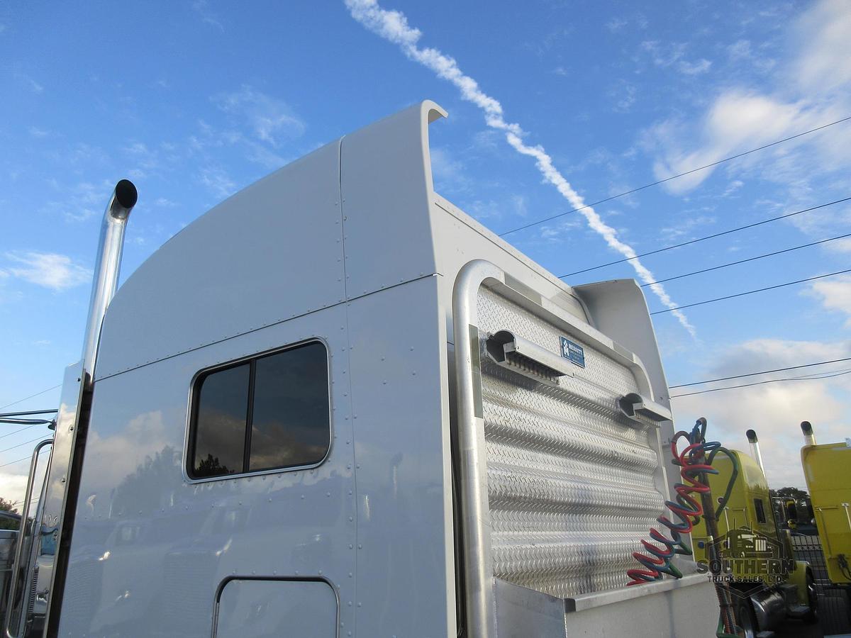 Used 2018 PETERBILT 389