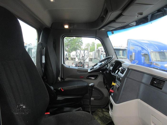 Used 2020 PETERBILT 567