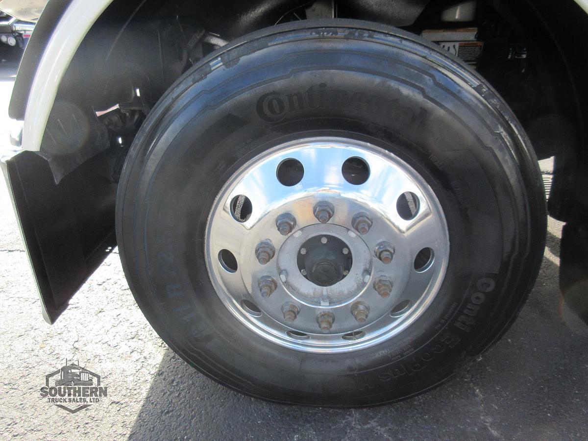 Used 2019 PETERBILT 389