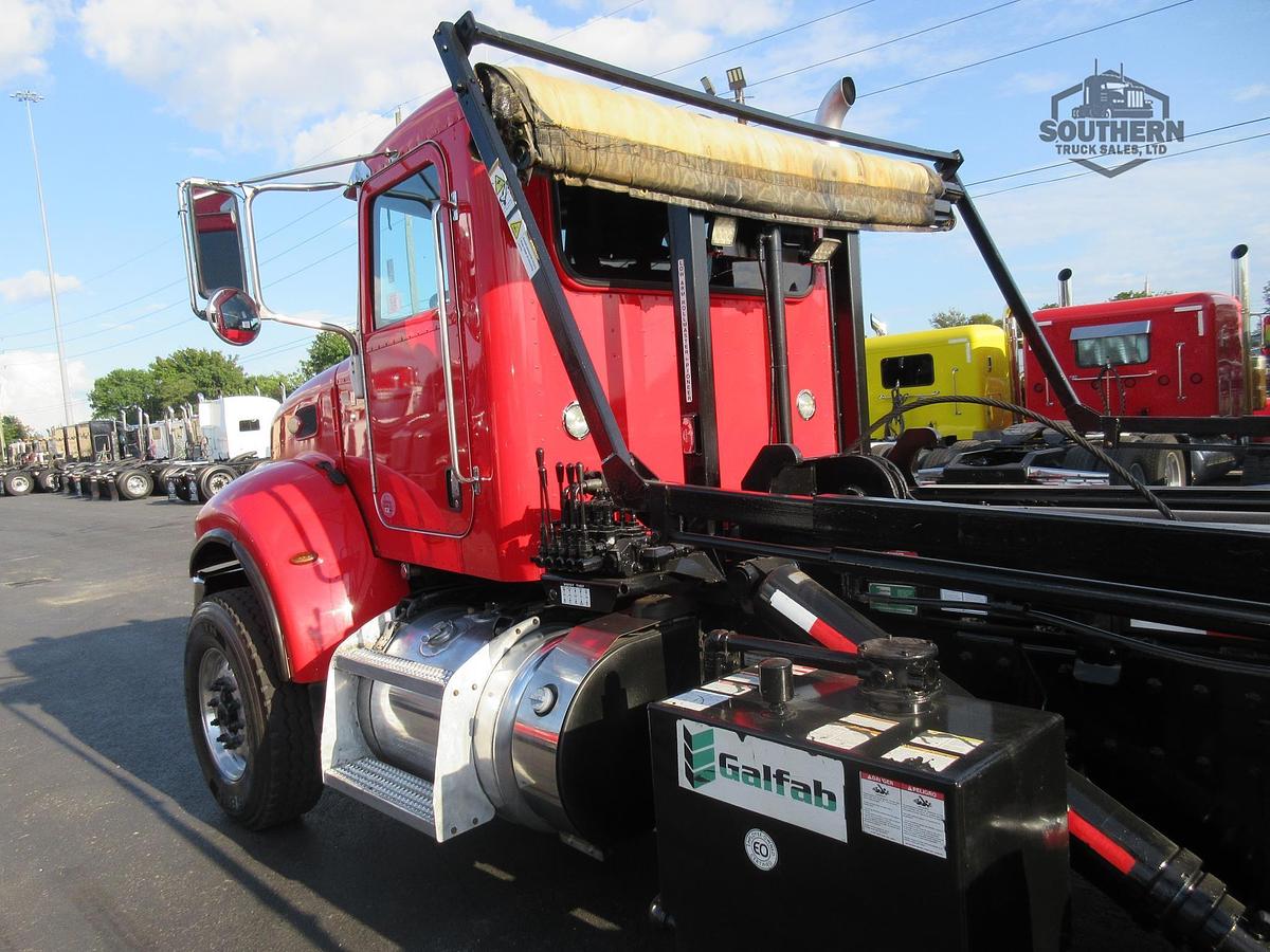Used 2019 PETERBILT 348