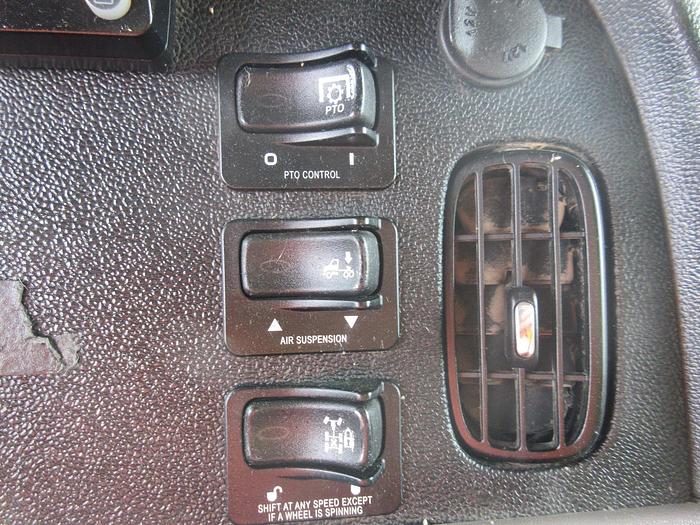 Used 2014 PETERBILT 365