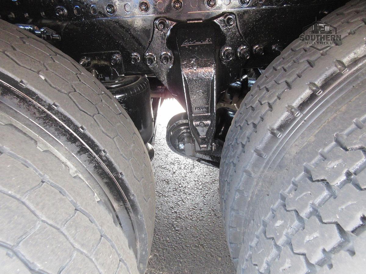 Used 2019 FREIGHTLINER CORONADO 122 SD