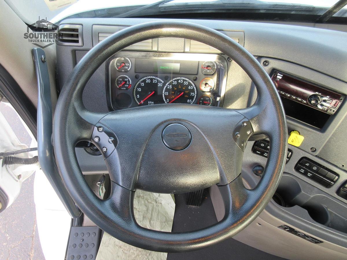 Used 2018 FREIGHTLINER CASCADIA 113