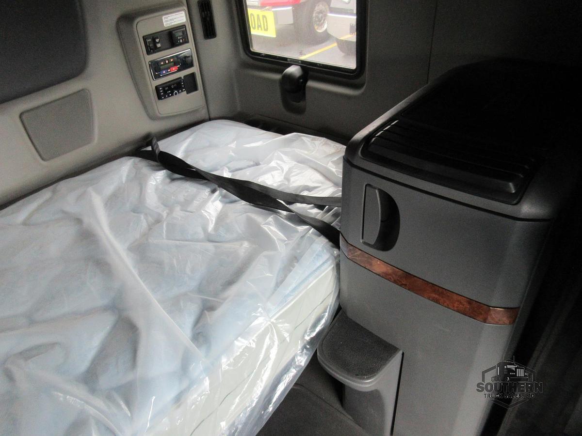 Used 2021 INTERNATIONAL LT
