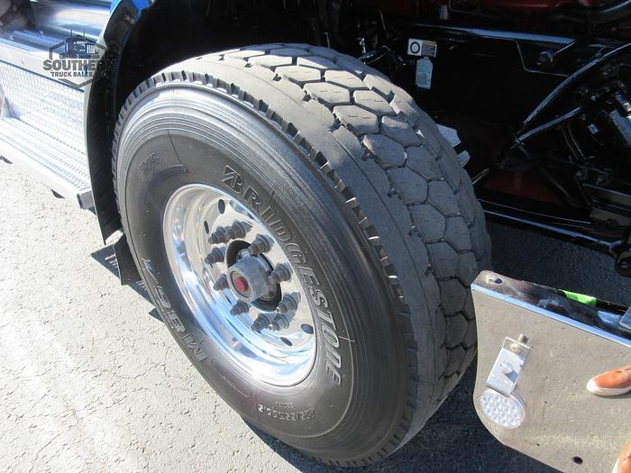 Used 2020 PETERBILT 567