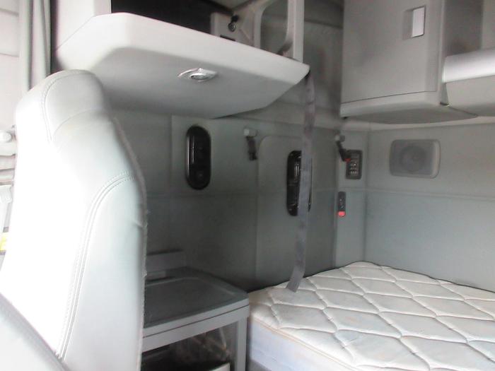 Used 2021 KENWORTH T880