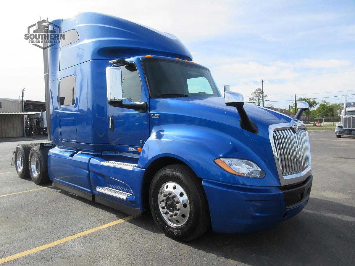 Used 2021 INTERNATIONAL LT