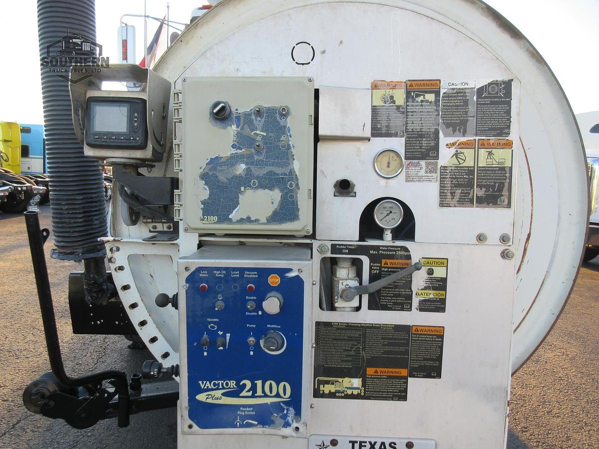 Used 2013 KENWORTH T440