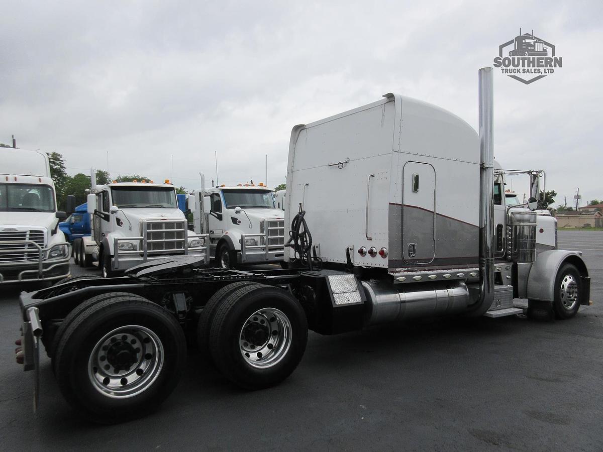 Used 2005 PETERBILT 379EXHD