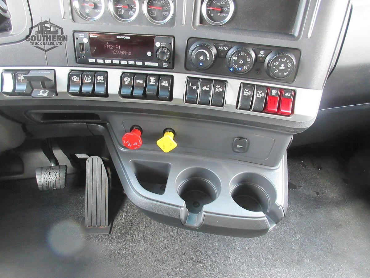 Used 2023 KENWORTH T880