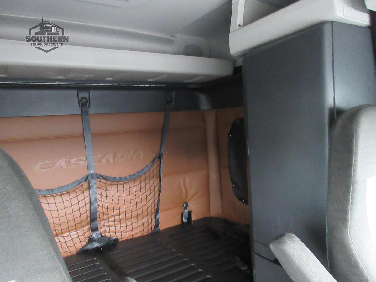 Used 2020 FREIGHTLINER CASCADIA 126