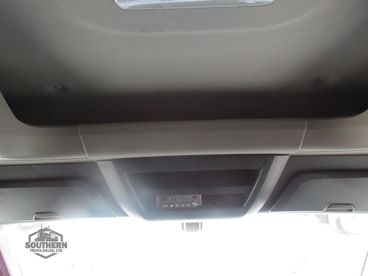 Used 2020 FREIGHTLINER CASCADIA 126